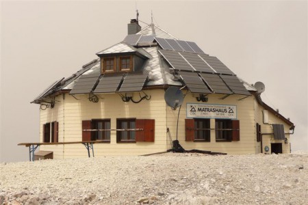 Matrahaus ve své plné kráse.