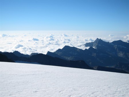 Ranní panorama z výstupu. Den třetí.