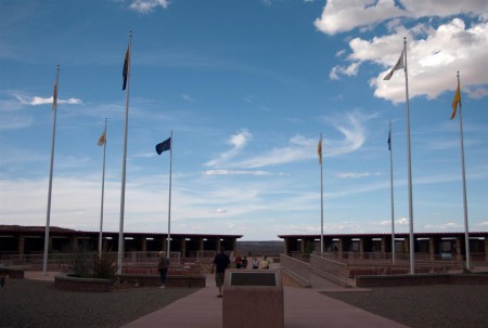 Four Corners Monument - místo, kde se spojují 4 státy.