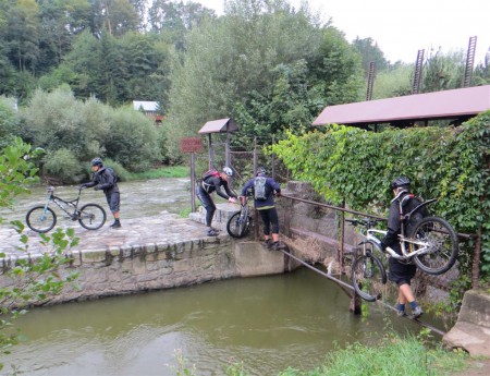 Je to tady - všemi oblíbený přechod před turbínou :-).