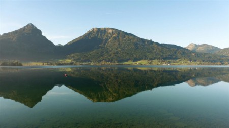 Neděle - jasno - slunečno a průzračná voda jezera Wolfgangsee.